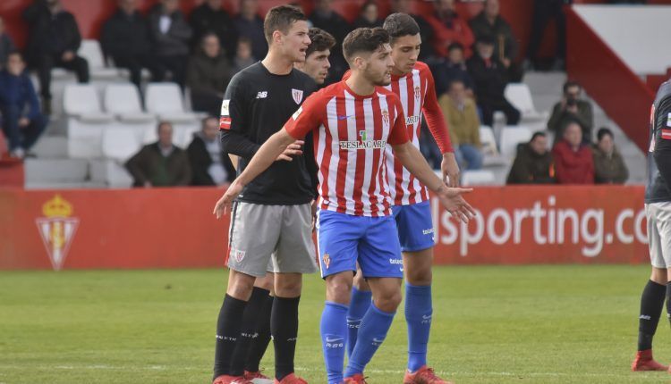 Adri Montoro en el partido frente al Bilbao Athletic en Mareo