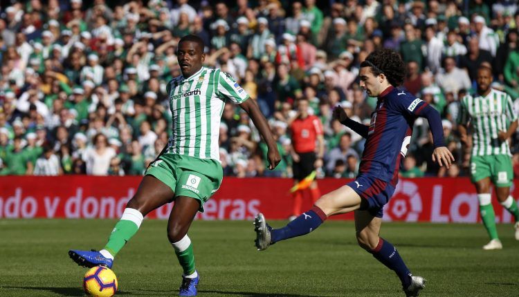 William Carvalho y Cucurella en el encuentro