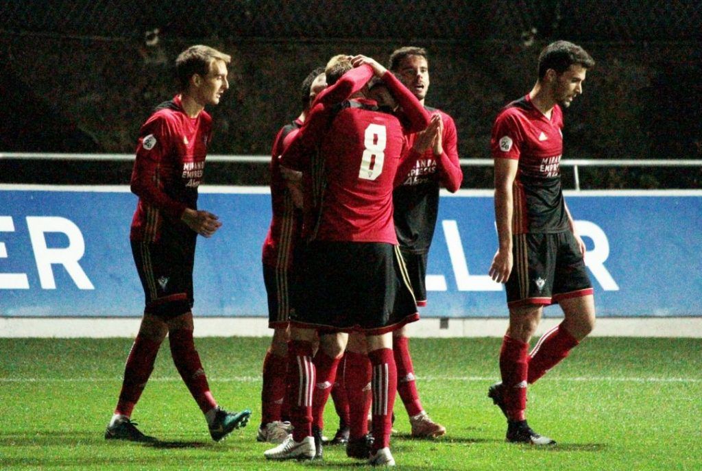 Los jugadores del Mirandés celebran el gol de la victoria en Zubieta (Foto: Paula González - CD Mirandés)