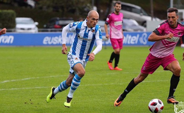 Jon Guridi en un partido con la Real Sociedad 'B'