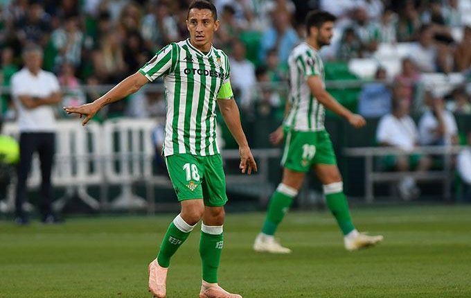 Andrés Guardado con el Betis en pasadas temporadas