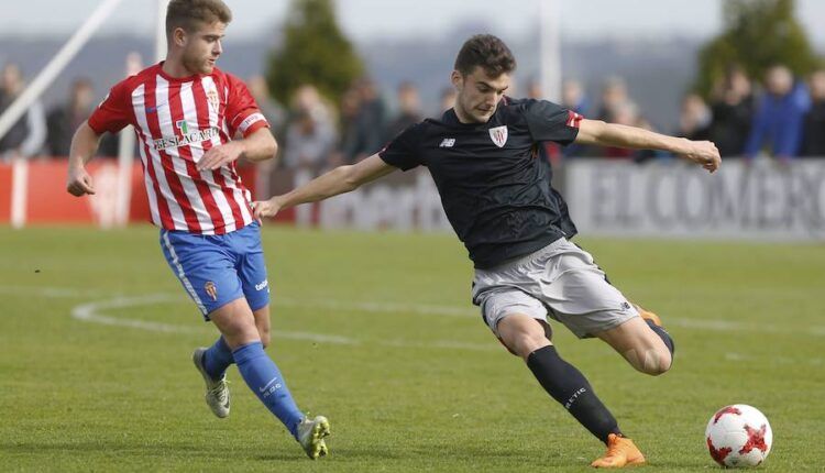 Andoni López en un partido en su etapa en el Bilbao Athletic