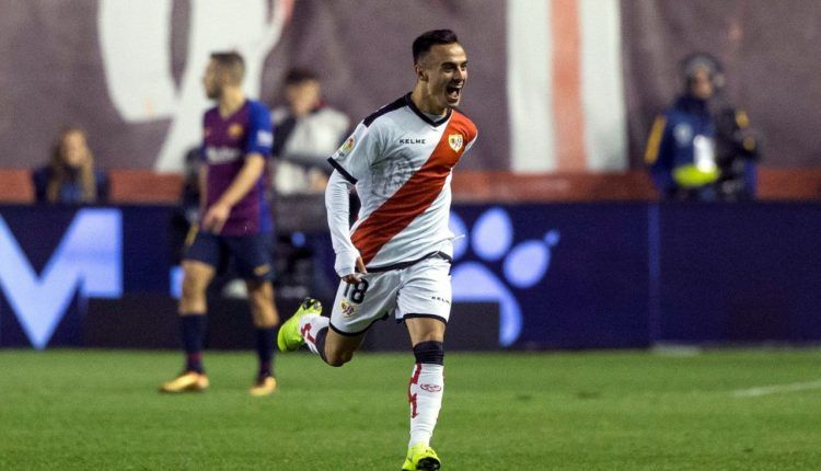 Álvaro García celebra un gol con el Rayo