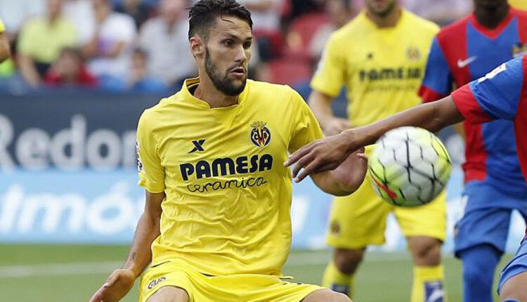 Pedraza en un partido con el Villarreal