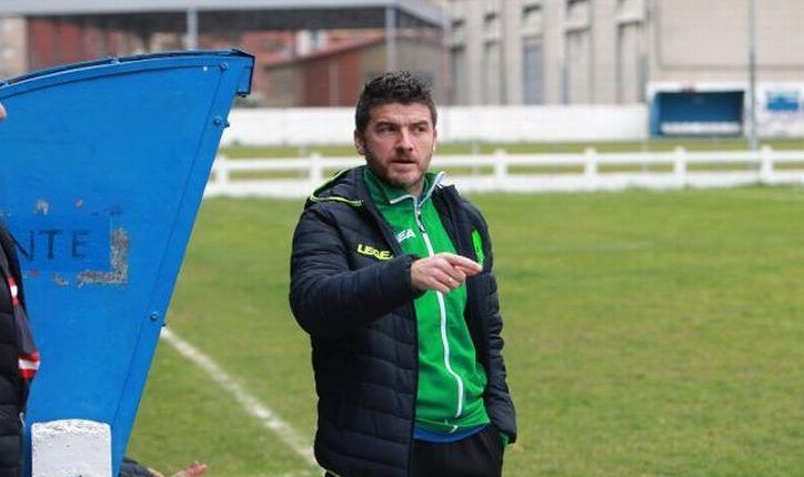 Samuel Baños en un partido esta pasada temporada con el CD Lealtad