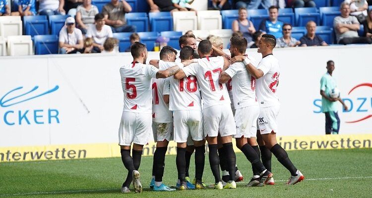 Celebración de un gol durante la pretemporada del Sevilla