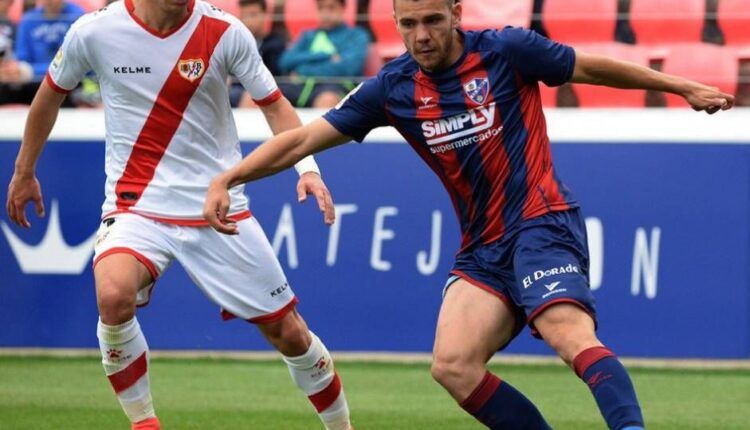 Gallar en un partido con el Huesca