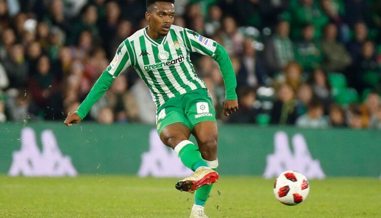 Wilfred Kaptoum en un partido con el Betis