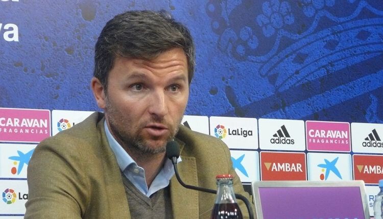 Lalo Arantegui, director deportivo del Real Zaragoza en rueda de prensa