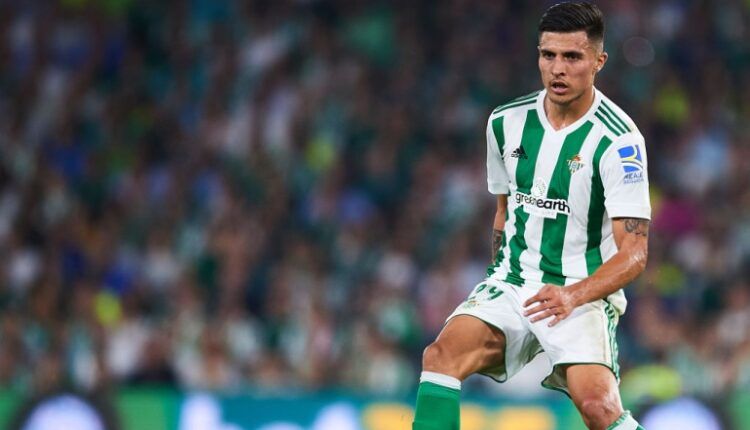 Narváez en un partido con el Real Betis