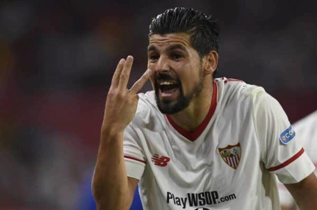 Nolito celebra un gol en un partido