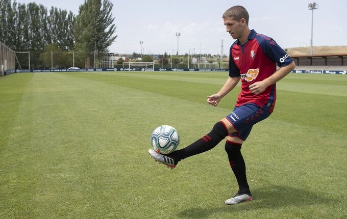 Darko Brasanac en su presentación con Osasuna