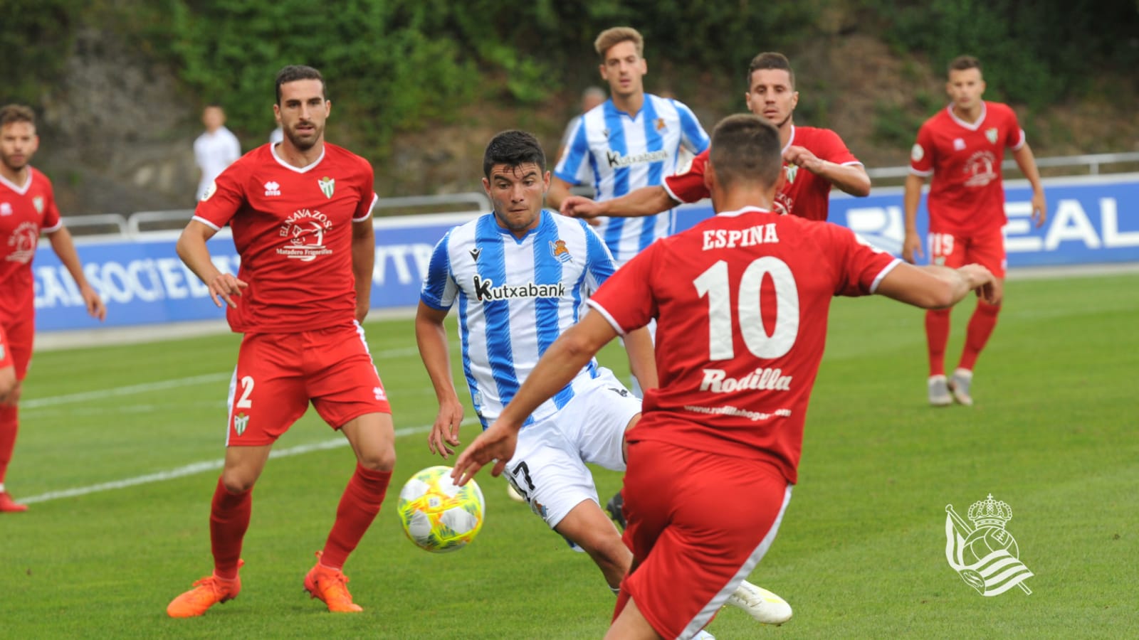 Lance del encuentro entre Real Sociedad 'B' y CD Guijuelo