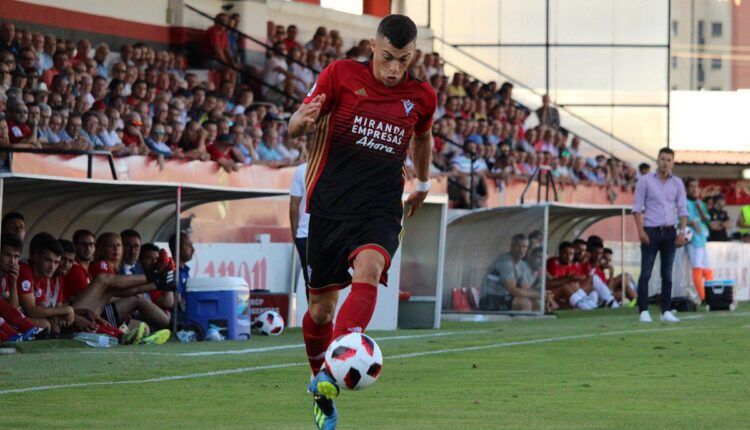 Yanis Rahmani en el Mirandés