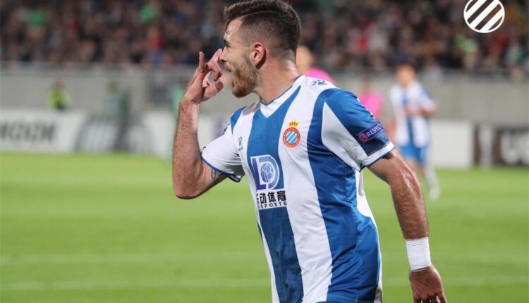 Campuzano celebra uno de sus goles con el primer equipo perico