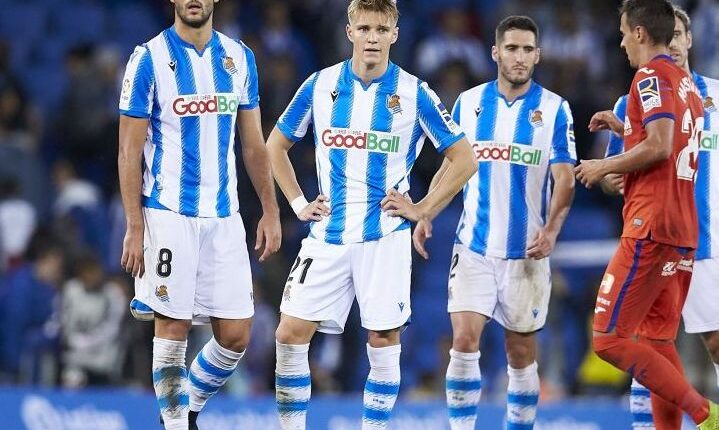 Ødegaard junto a Zaldua y Mikel Merino