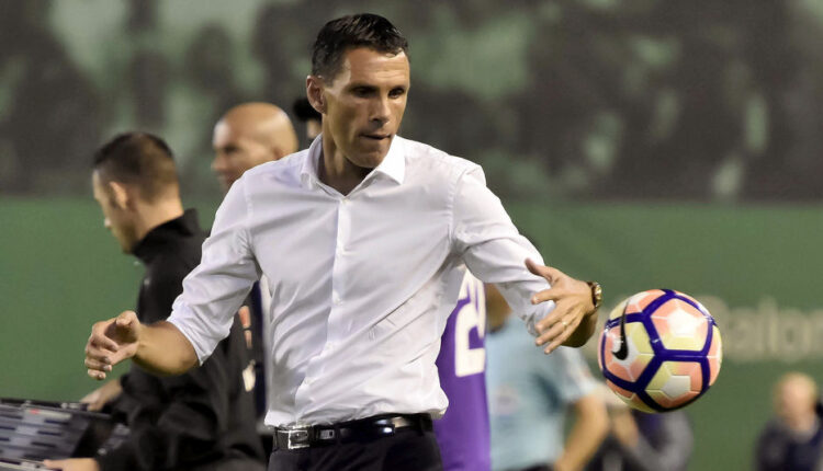 Gustavo Poyet en su etapa en el Real Betis