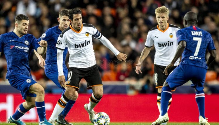 Lance del encuentro de Champions entre Valencia y Mestalla