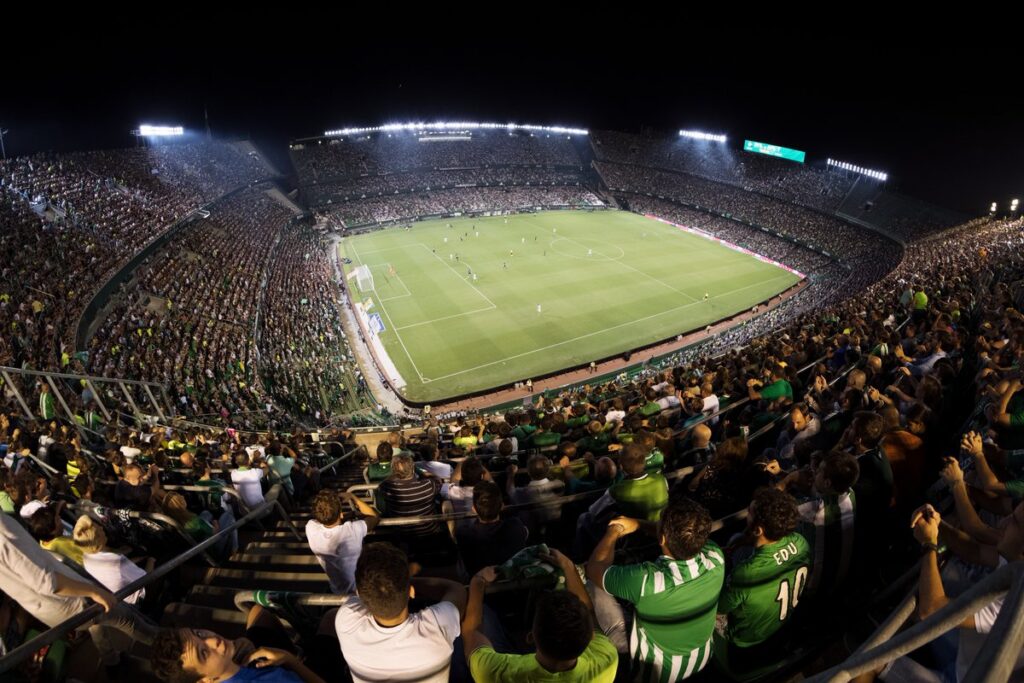 Benito Villamarín. Lleno partido del Betis