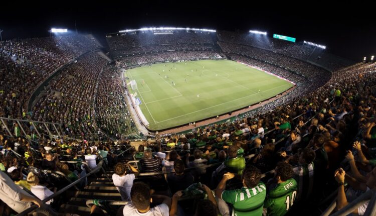 Benito Villamarín. Lleno partido del Betis