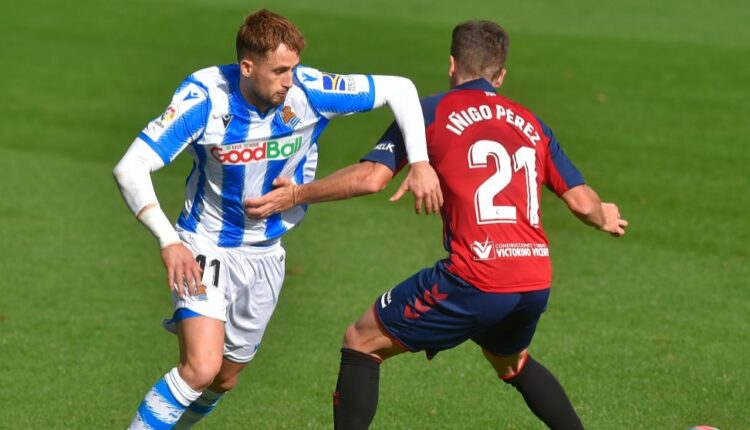 Adrian Januzaj en un amistoso frente a Osasuna en Zubieta