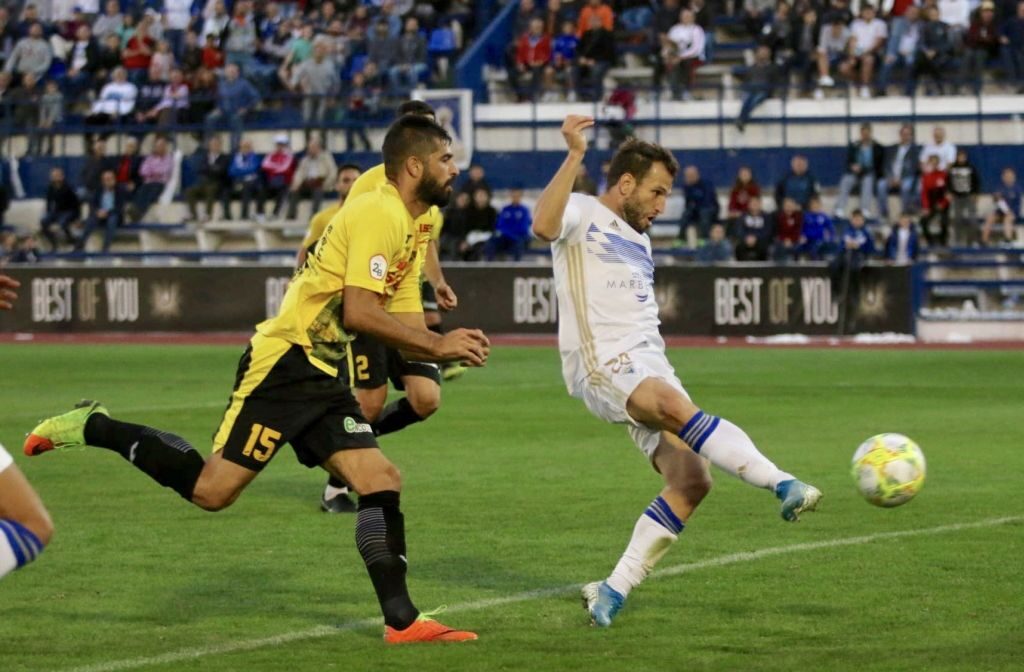 Lance del encuentro entre el Marbella y el Formac Villarrubia