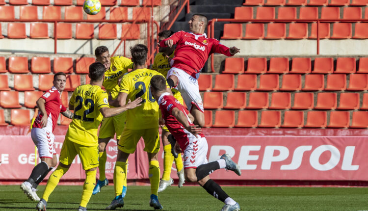 Lance del juego de la pasada jornada Nástic-Villarreal 'B'