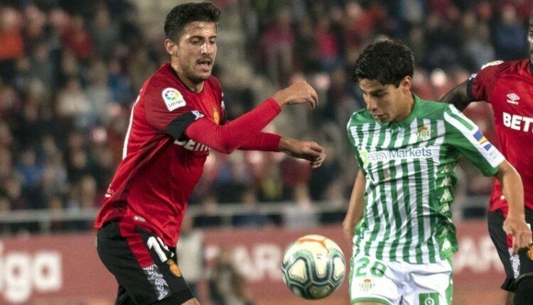 Pablo Chavarría en un partido con el RCD Mallorca