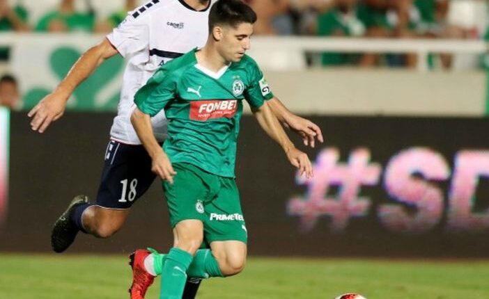 Cris Montes en un partido con el Omonia Nicosia la pasada temporada