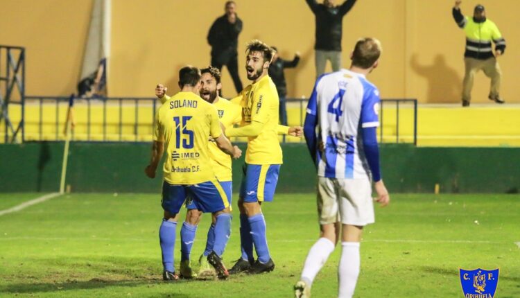 Lance del partido Orihuela-Ejea de la pasada jornada