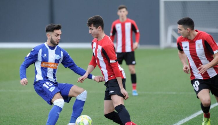 Lance del Bilbao Athletic - Alavés 'B' en Lezama