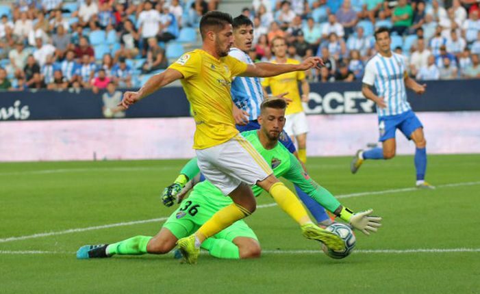 Caye Quintana anotando su único gol esta campaña en La Rosaleda