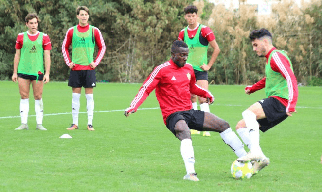 Jean Marco Toulay en su primer entrenamiento