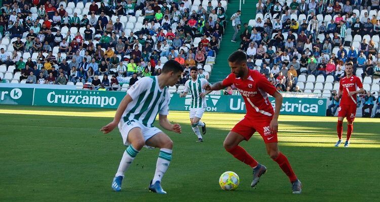 Jesús Álvaro con el Córdoba en febrero de 2020