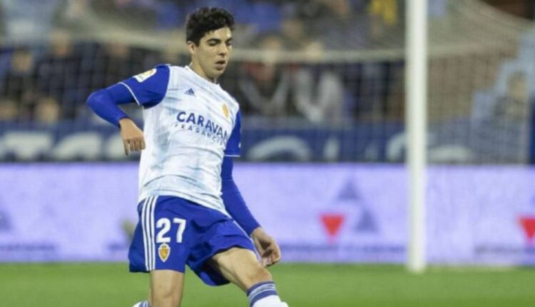 Enrique Clemente en un partido con el Real Zaragoza