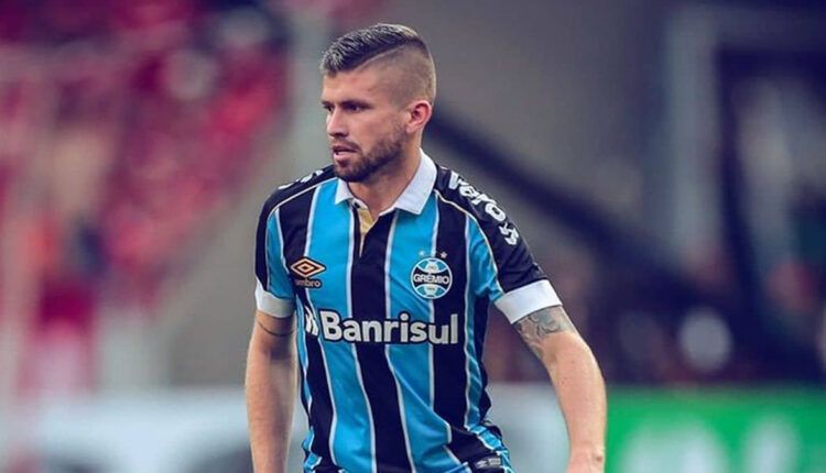 Caio Henrique en su úinico partido oficial con Gremio