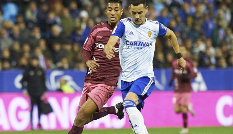 Linares en un partido en su última temporada con el Real Zaragoza