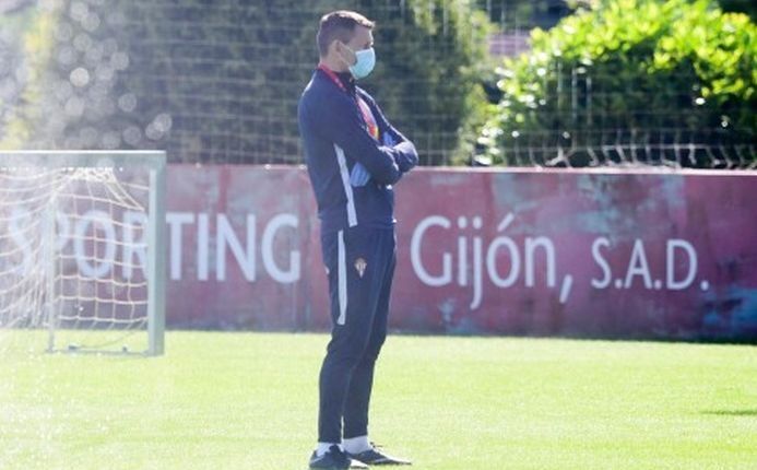 Miroslav Djukic en un entrenamiento