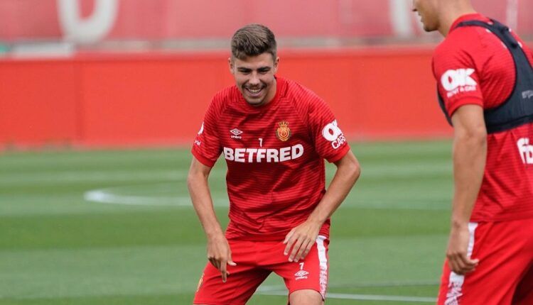 Pozo durante un entrenamiento con el Mallorca