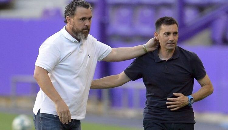 Sergio González con Asier Garitano en el encuentro del sábado 4 de julio de 2020 en Zorrilla