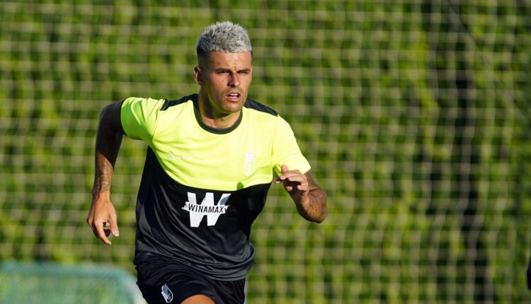 Álex Martínez en un entrenamiento