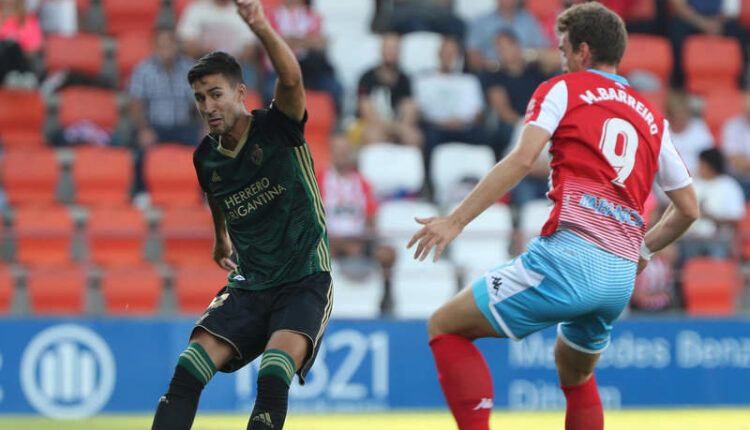 Pablo Trigueros de la SD Ponferradina durante el partido de la Liga Smartbank Segunda División Jornada 6 entre el CD Lugo y la SD Ponferradina