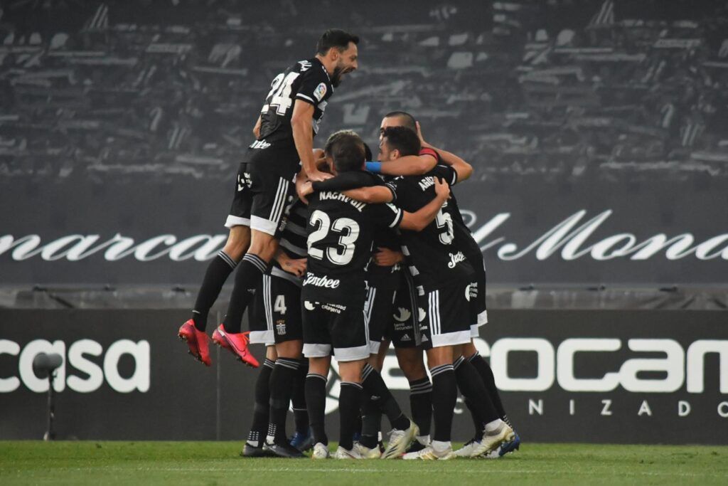 Celebración de un gol del Cartagena