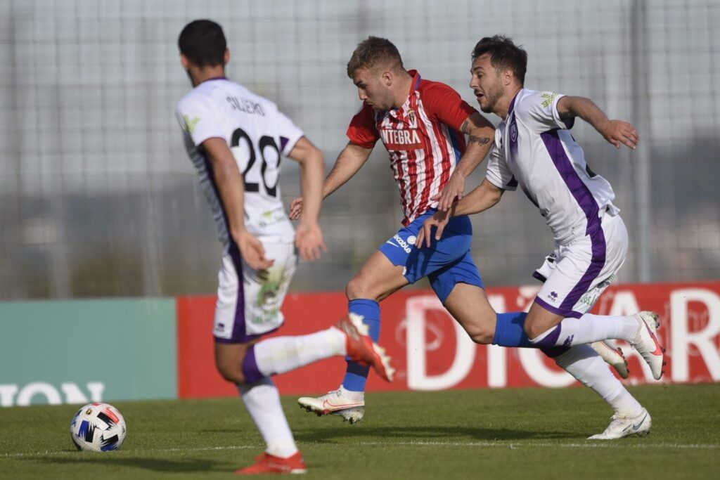 César García en el encuentro frente al CD Numancia