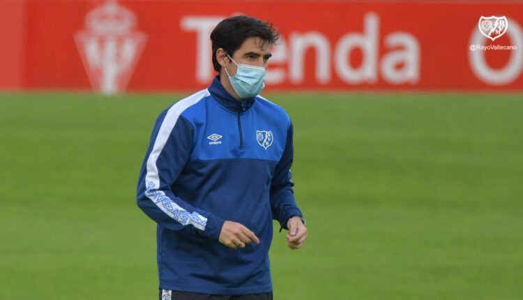 Andoni Iraola en un entrenamiento