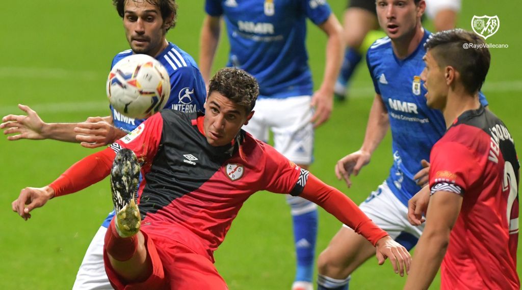 Lance del Real Oviedo - Rayo Vallecano