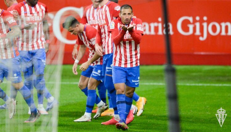 Aitor García celebrando su gol frente al Sabadell