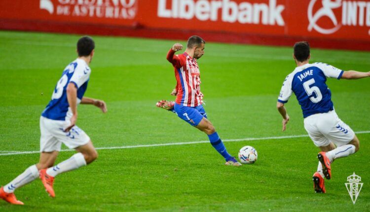 Aitor García en un partido frente al Sabadell