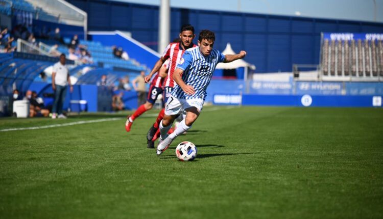 Lance del encuentro en el Estadi Balear entre Atlético Baleares y Atleti 'B'