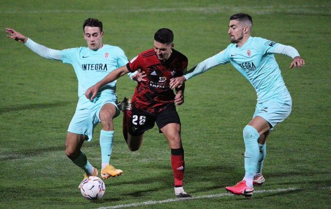 Lance de un Mirandés - Sporting